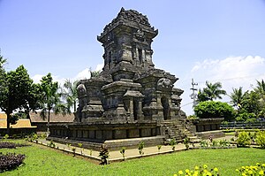 Candi Singosari B.JPG