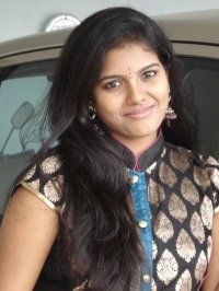 Roshini Singer.jpg