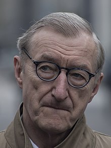 Julian Barnes in 2019 02 (cropped).jpg