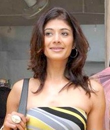 Pooja Batra.jpg