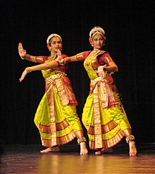 Flickr - dalbera - Danseuses de Kuchipudi (musée Guimet).jpg