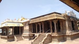 Tiruvilimilalai vilinathar temple4.jpg