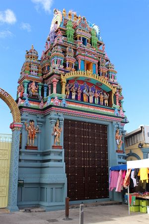 Temple-Saint-Denis.JPG