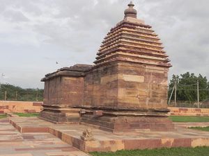 Jyothirlinga Temple, Aihole.jpg