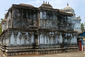 Abimukesvarartempleperuvelur3.jpg