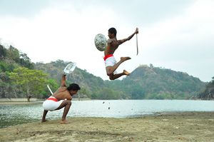 Angampora sword-shield fight.JPG