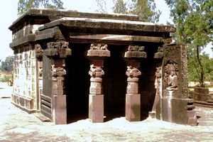 Tigowa 1999 Kankali-Devi-Tempel.jpg