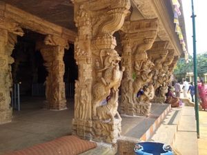 Bhavani sangamesvarar temple amman shrine2.jpg