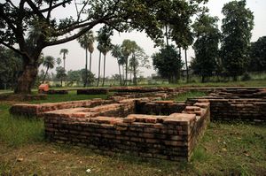 Ruins of Patliputra at Kumhrar.jpg