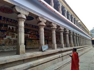 Tiruvaiyaru ayyarappartemple7.jpg