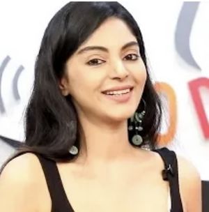 Sanam Shetty.jpg