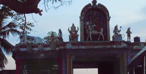 Tirukkurukavur velladainathar temple.JPG