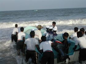படிமம்:Sea Tigers launch.jpg