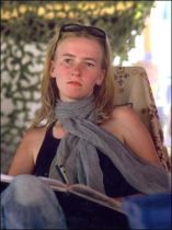 படிமம்:Rachel corrie.jpeg